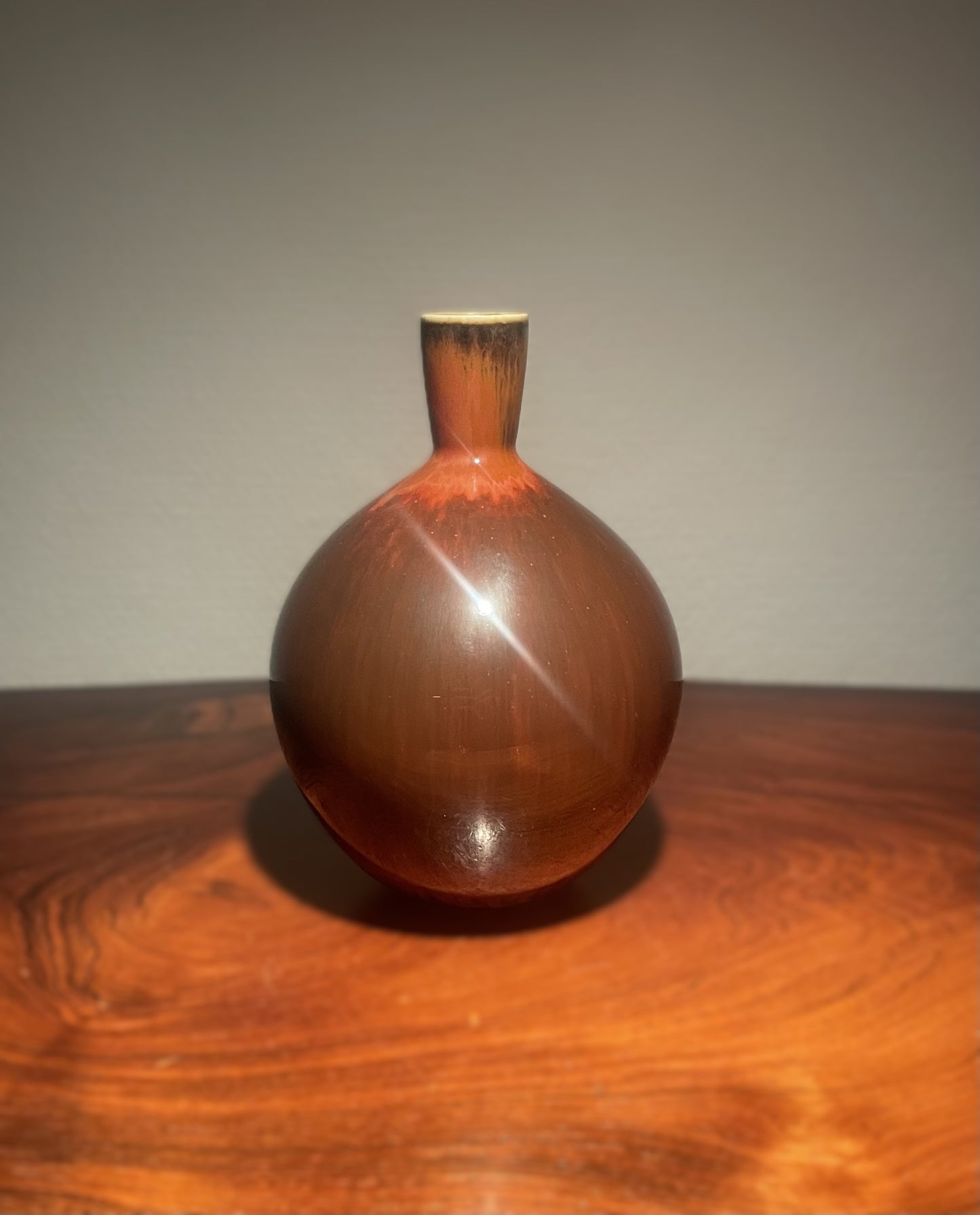 Beautiful Carl-Harry Stålhane vase from Rørstrand - no. 01460