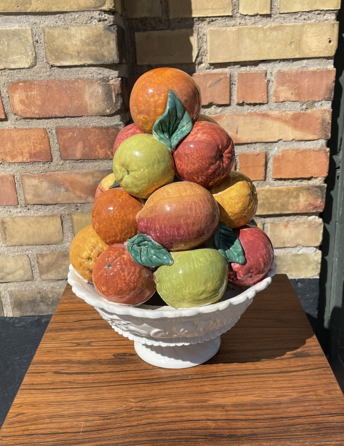 Beautiful ceramic fruit bowl - no. 036020