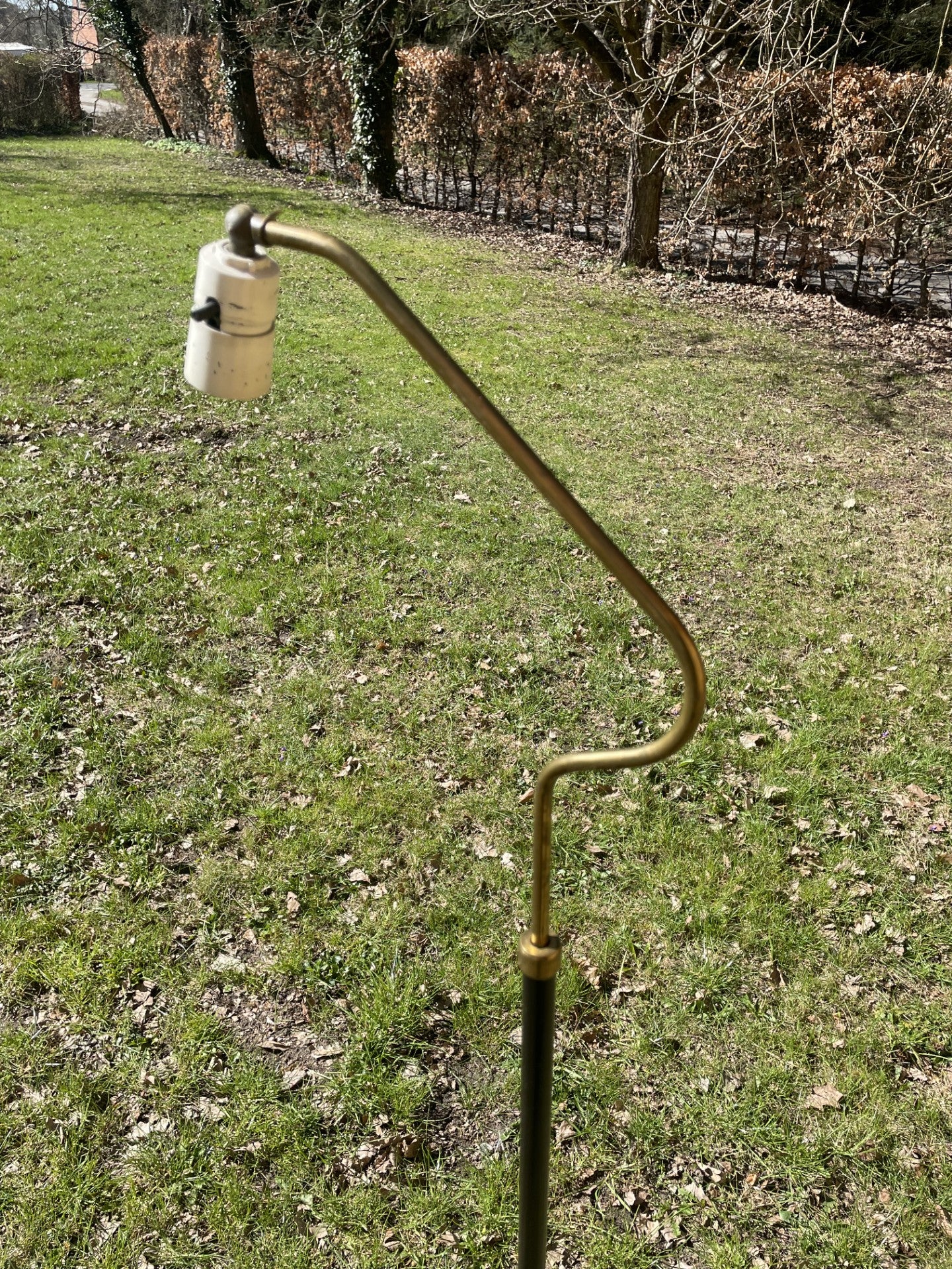 Retro floor lamp in metal and brass that can be adjusted in height - no. 600825