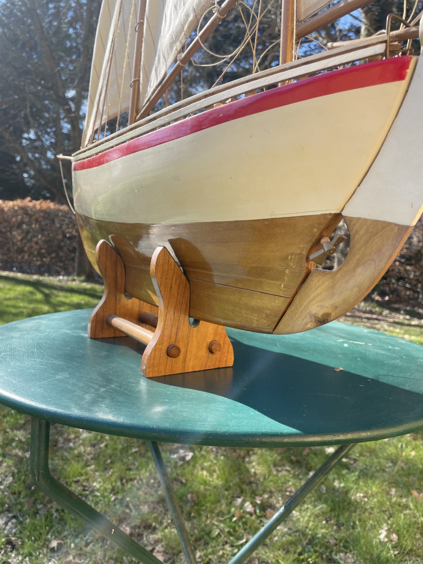Flot stort model træskib med fine detaljer - nr- 625725