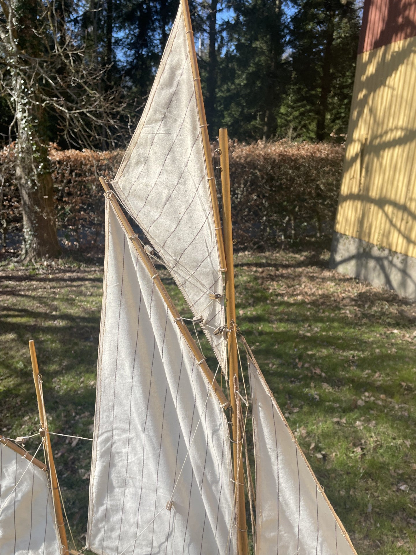 Flot stort model træskib med fine detaljer - nr- 625725