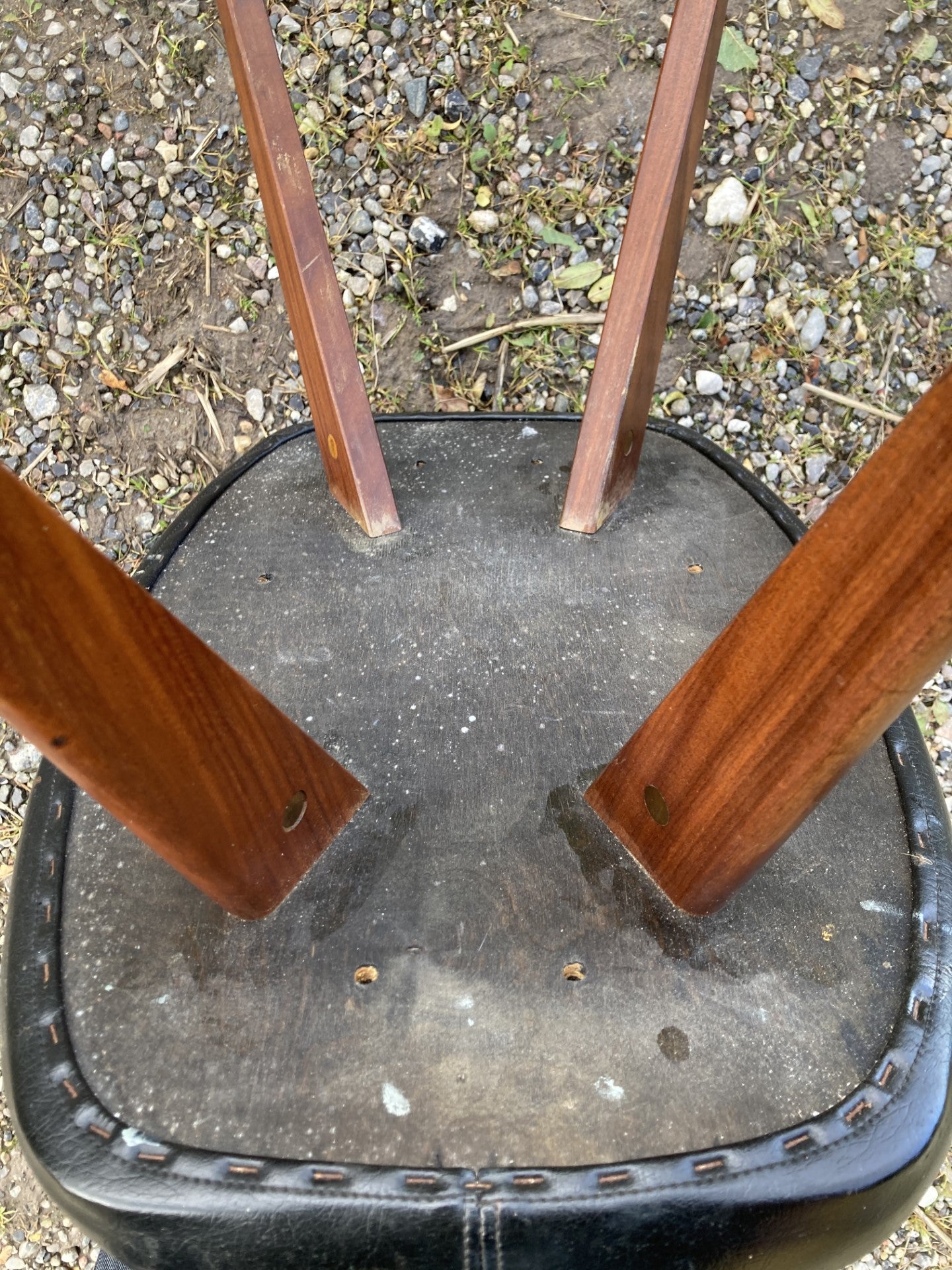 Nice stool - no. 01011