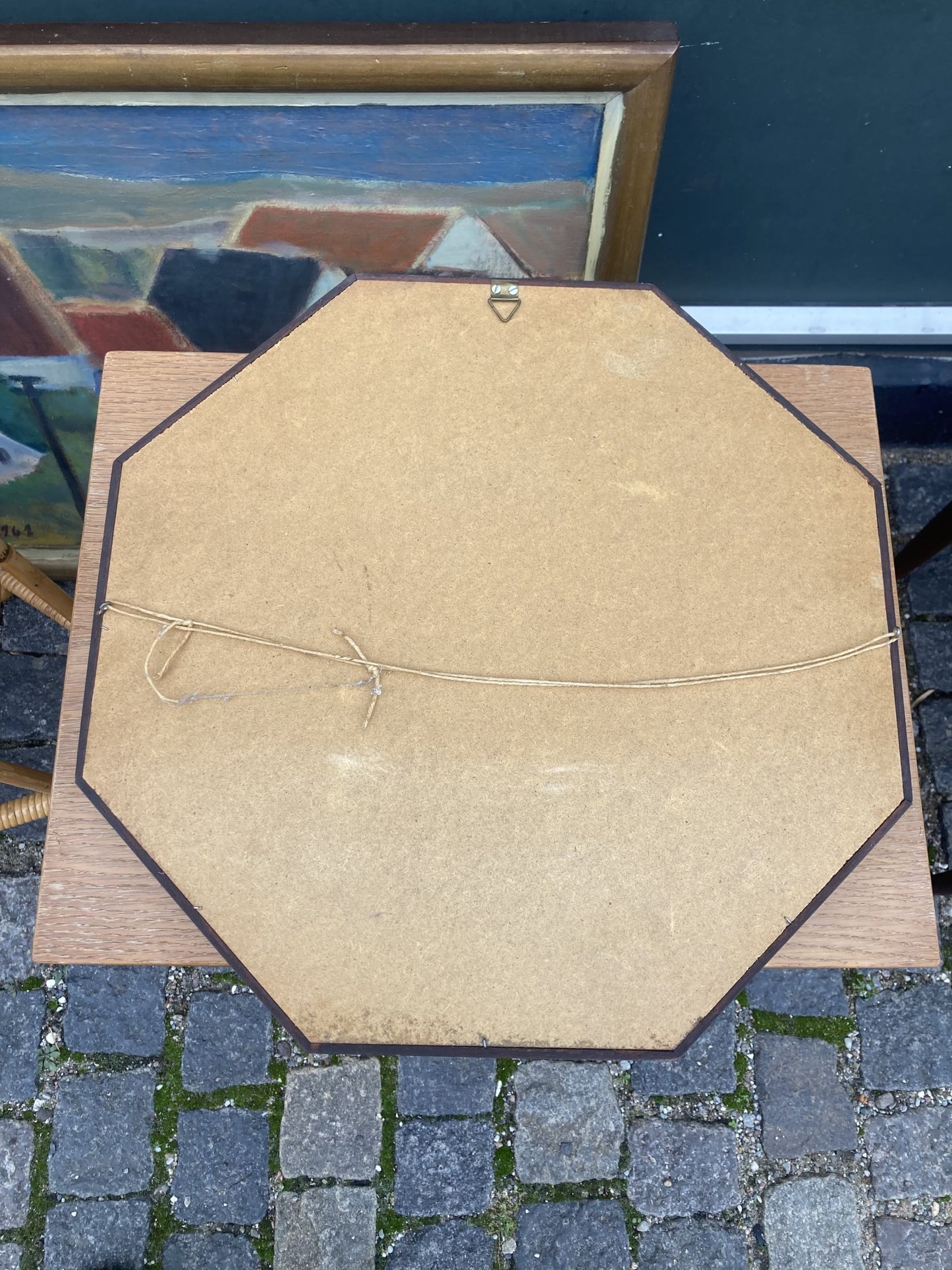 Flot 8 kantet spejl i bejdset egetræ - nr. 01121