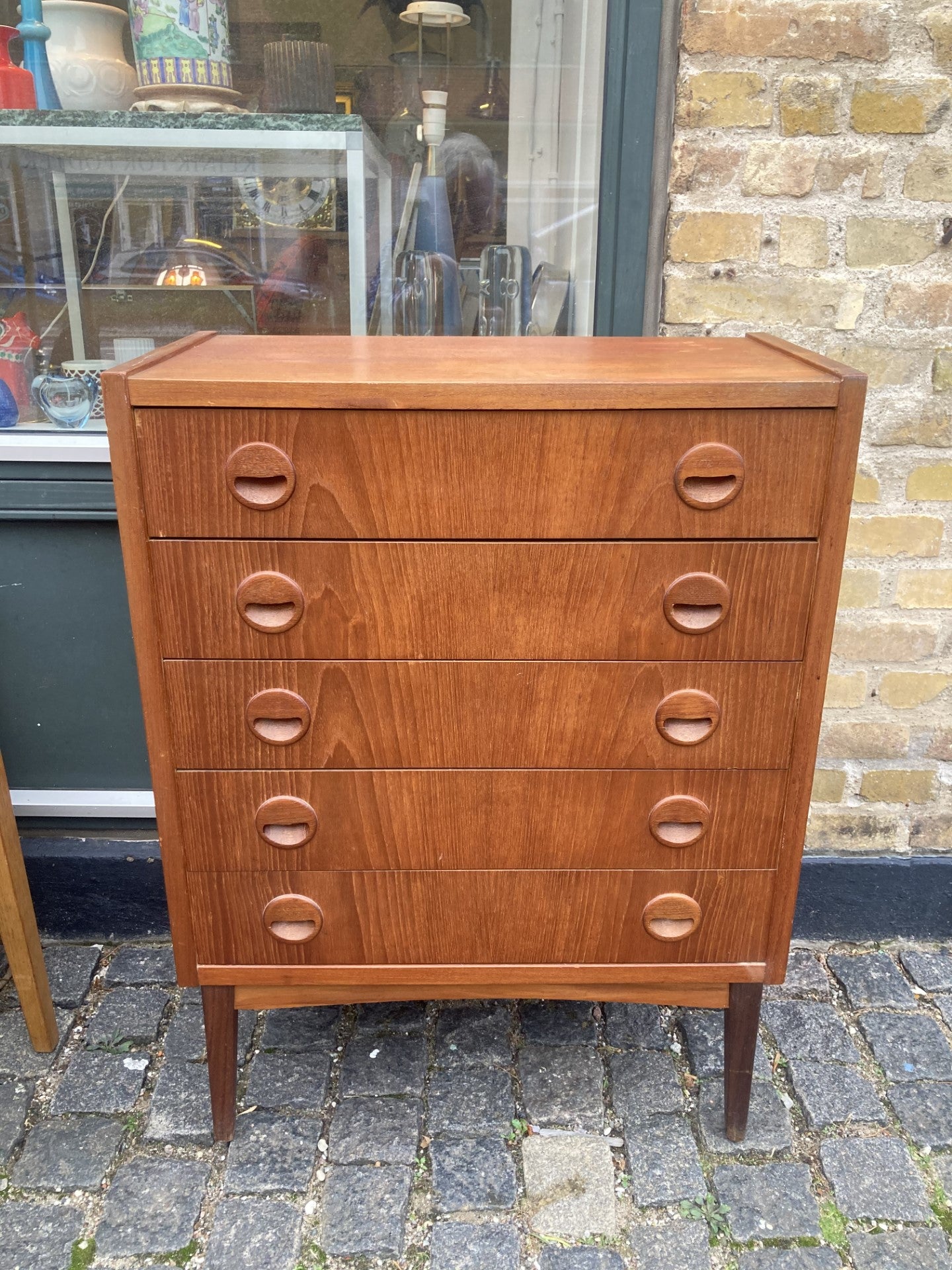 Flo Teak chest of drawers with 5 drawers - no. 01120