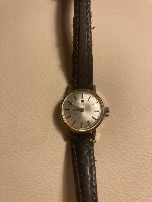 Tissot Seastar women's wind-up watch, works well - no. 01057