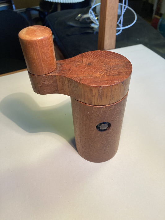 Flot teak peberkværn - nr. 01096