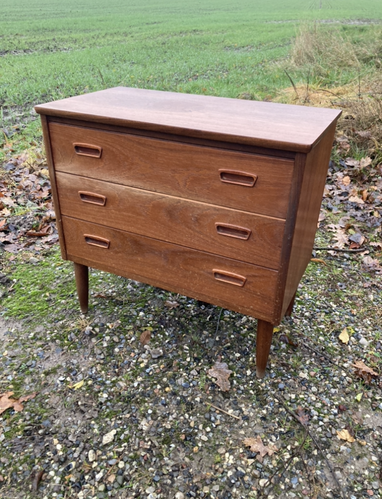 Teak kommode med 3 skuffer- nr. 01140