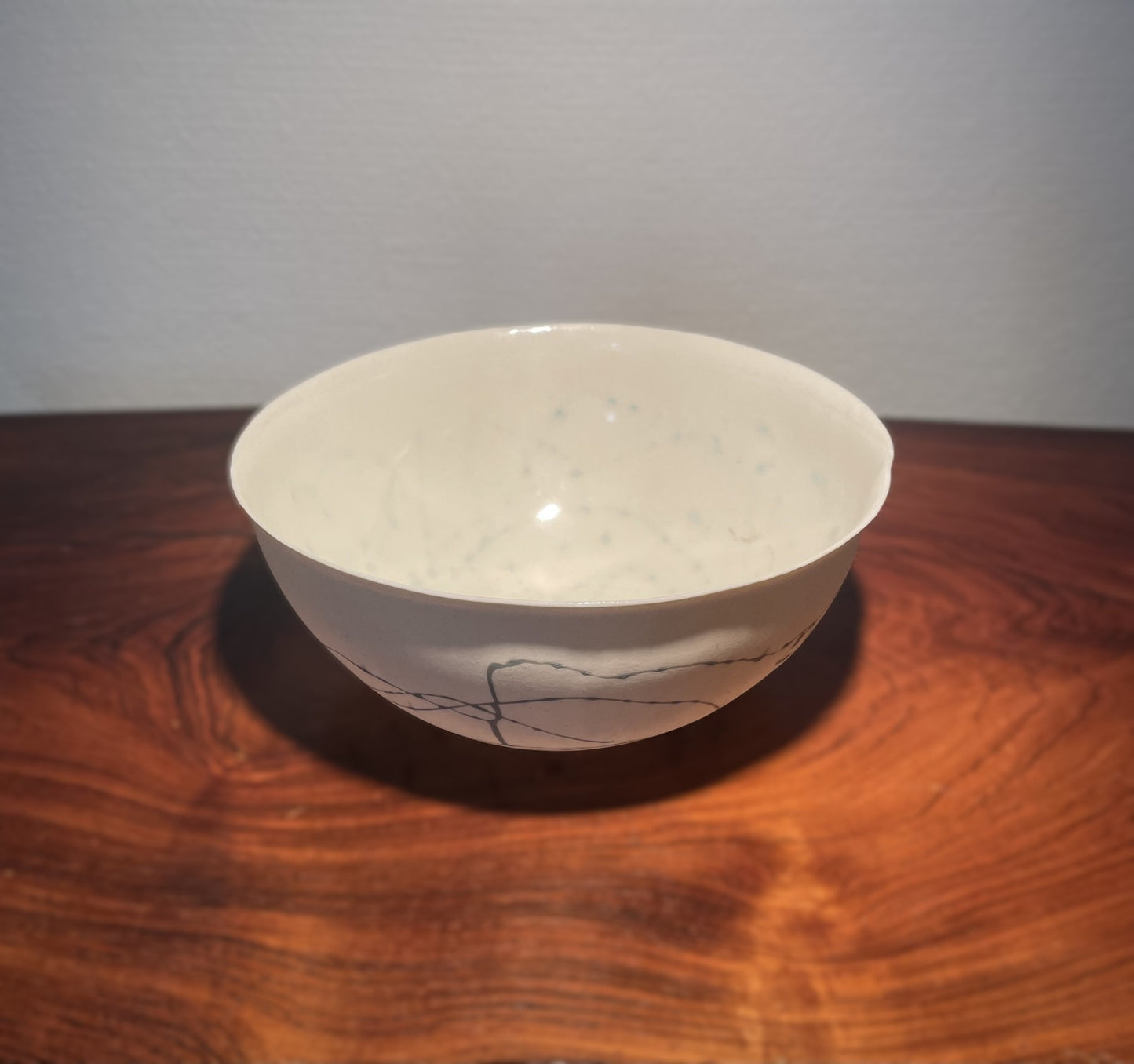 Flot porcelæn/keramik skål i utrolig tynd og let form - nr. 958781