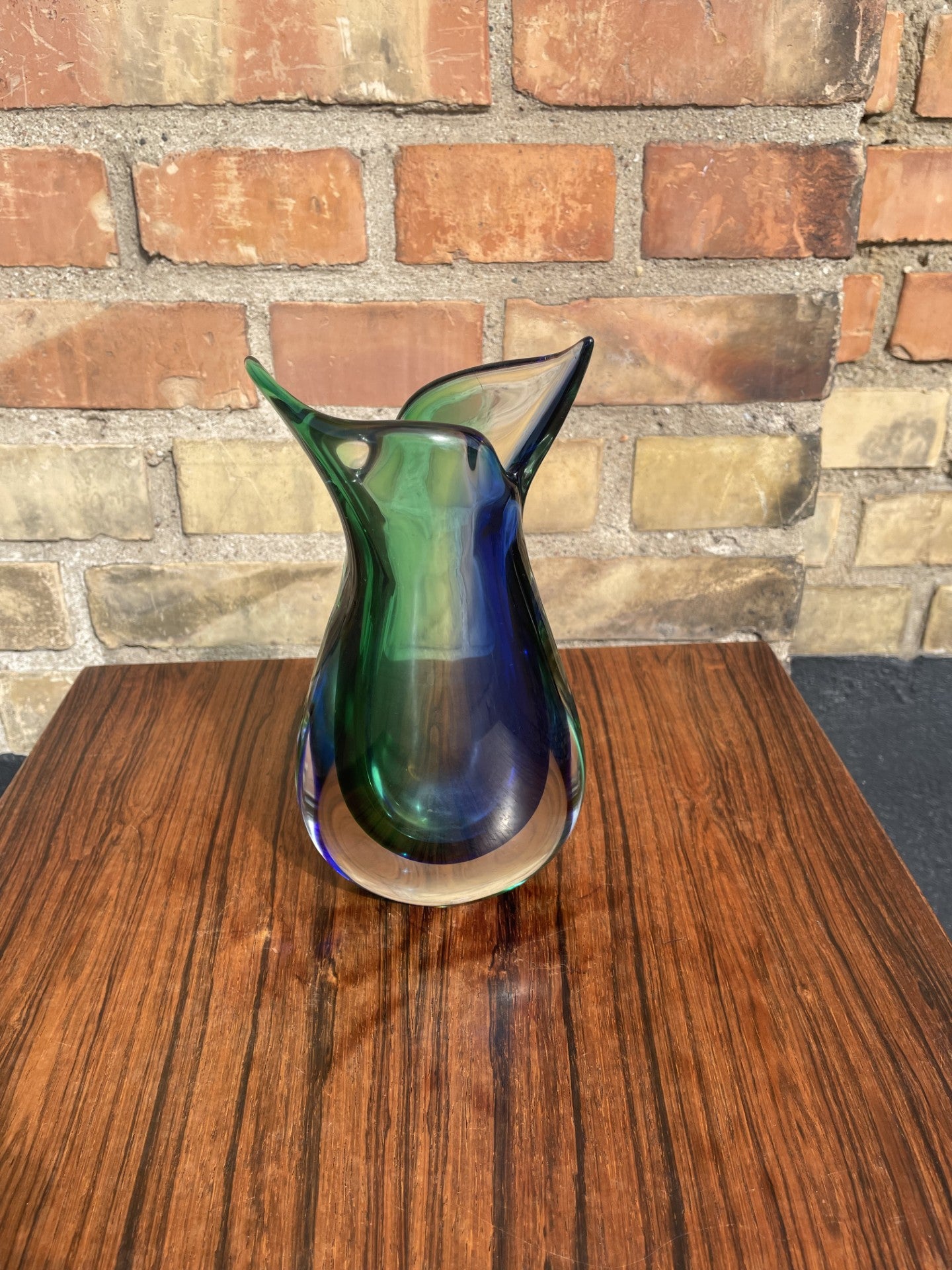 A pair of beautiful Murano glass vases from Atelier Oball Murano - no. 09080 