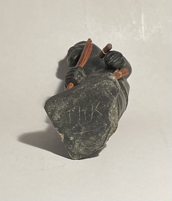 2 Nice soapstone figurines from Greenland - no. 01620