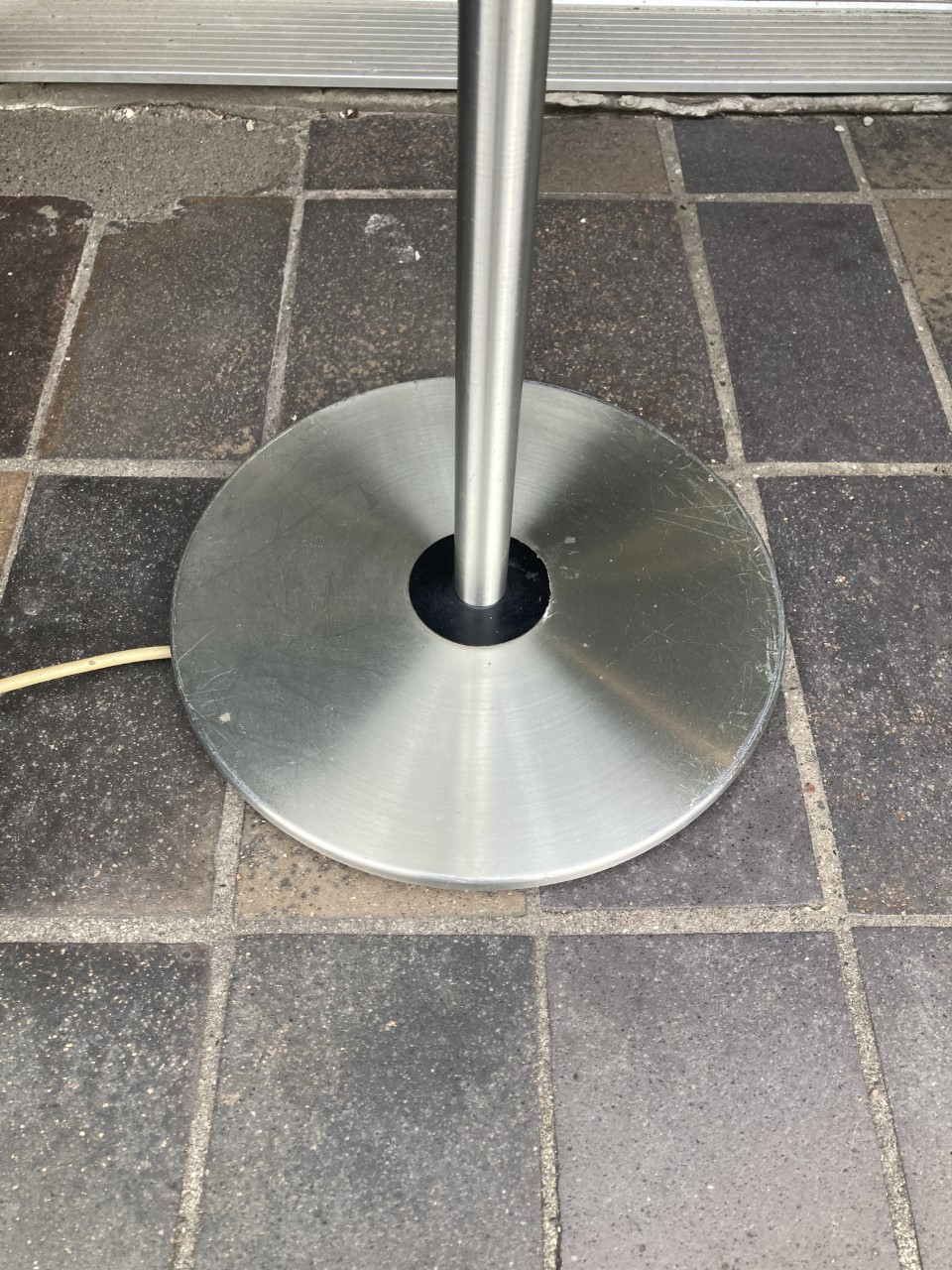 Nice adjustable floor lamp