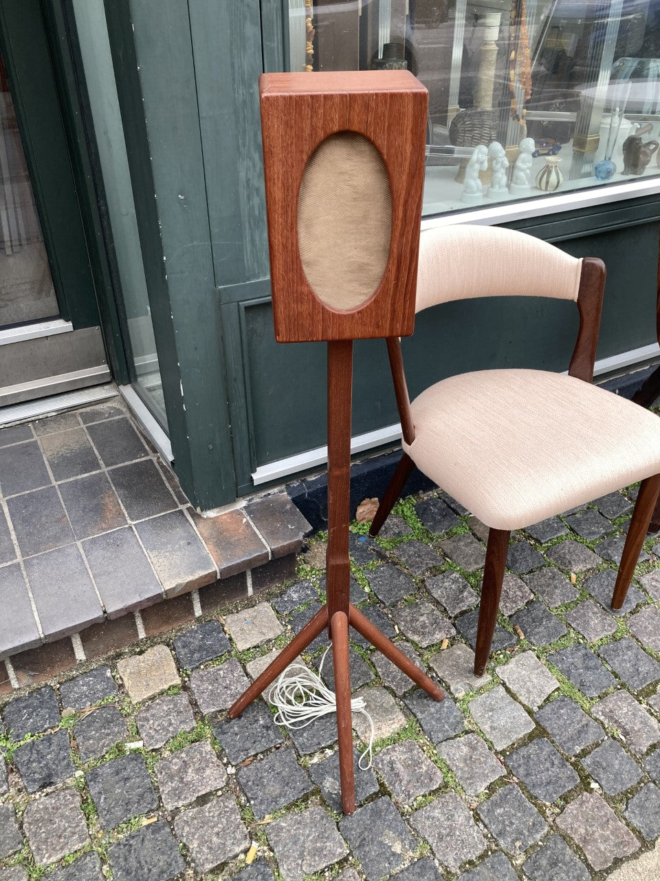 Flot Retro teak højtaler - nr. 09365