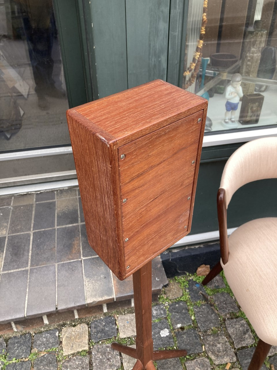 Flot Retro teak højtaler - nr. 09365